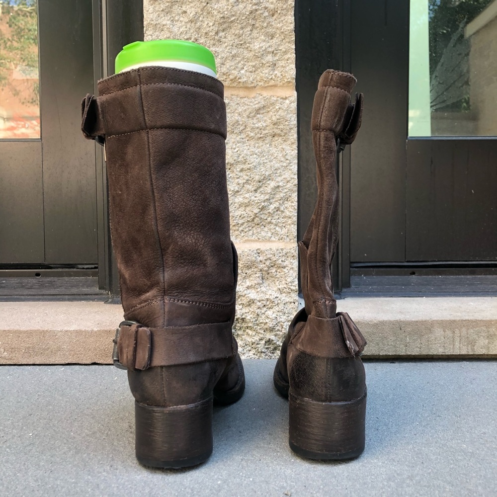 Vera Wang Lavender Collection leather boots - Picture 4 of 7